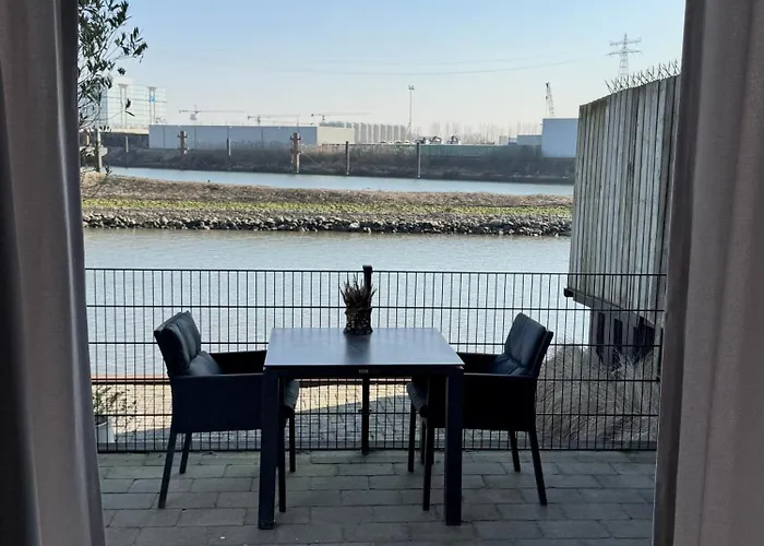 Alojamento de Acomodação e Pequeno-almoço 't Dijkhuysje 3*